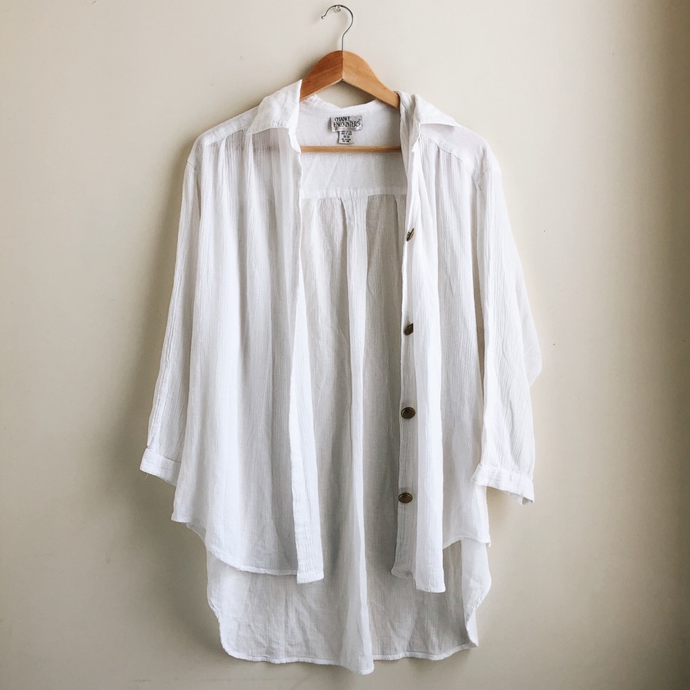 🤩SOLD White button down cotton shirt